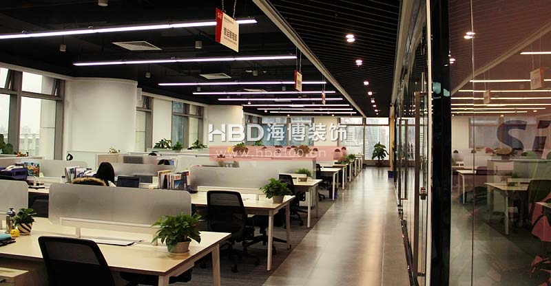 辦公室裝修實(shí)景照,辦公區(qū)裝修設(shè)計.jpg 辦公室裝修實(shí)景照,辦公區(qū)裝修設(shè)計.jpg