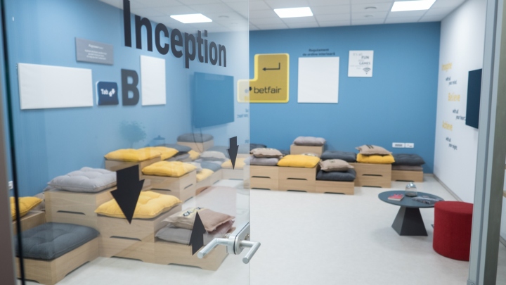 創(chuàng)意辦公室裝修,廣州裝修設(shè)計(jì)公司,海博裝飾.jpg 創(chuàng)意辦公室裝修,廣州裝修設(shè)計(jì)公司,海博裝飾.jpg