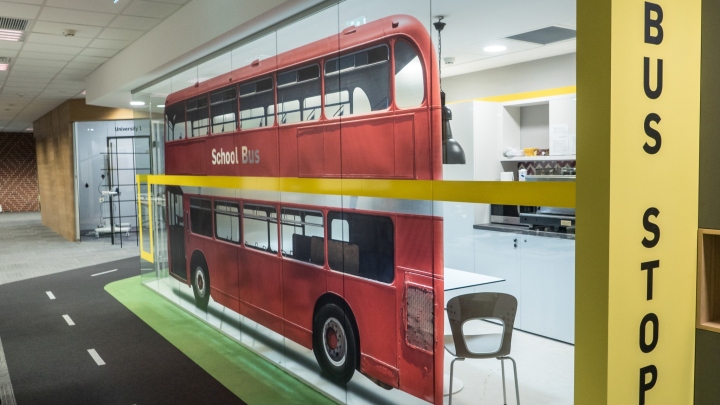 創(chuàng)意辦公室裝修,廣州裝修設(shè)計(jì)公司,海博裝飾.jpg 創(chuàng)意辦公室裝修,廣州裝修設(shè)計(jì)公司,海博裝飾.jpg