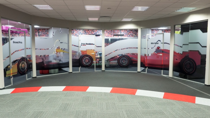 創(chuàng)意辦公室裝修,廣州裝修設(shè)計(jì)公司,海博裝飾.jpg 創(chuàng)意辦公室裝修,廣州裝修設(shè)計(jì)公司,海博裝飾.jpg