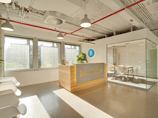 工業(yè)風裝修設(shè)計,廣州裝飾公司,簡潔辦公室設(shè)計,海博裝飾.jpg 工業(yè)風裝修設(shè)計,廣州裝飾公司,簡潔辦公室設(shè)計,海博裝飾.jpg