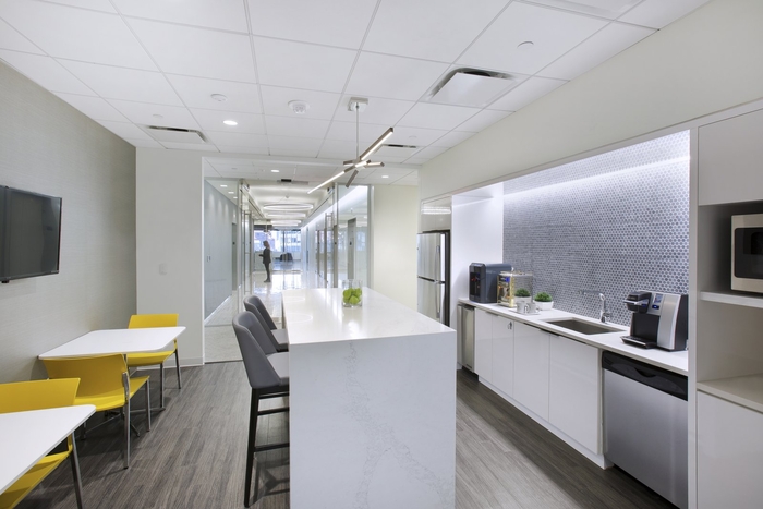 辦公室裝修設計,簡約辦公室裝修設計,廣州裝飾公司,海博裝飾.jpg 辦公室裝修設計,簡約辦公室裝修設計,廣州裝飾公司,海博裝飾.jpg