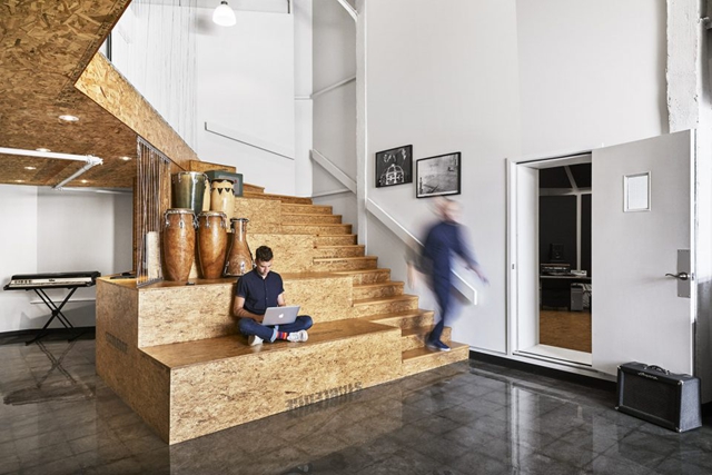 創(chuàng)意型辦公室裝修設(shè)計(jì).jpg 創(chuàng)意型辦公室裝修設(shè)計(jì).jpg