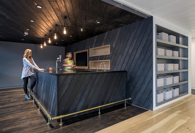 科技公司辦公室裝修設(shè)計.jpg 科技公司辦公室裝修設(shè)計.jpg