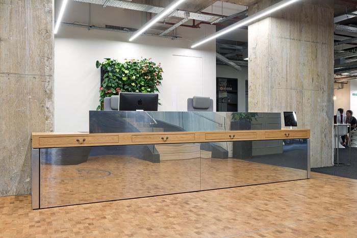 創(chuàng)意辦公室裝修設(shè)計.jpg 創(chuàng)意辦公室裝修設(shè)計.jpg