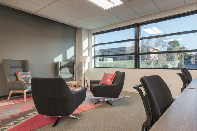 辦公室裝修設(shè)計(jì)風(fēng)格.jpg 辦公室裝修設(shè)計(jì)風(fēng)格.jpg